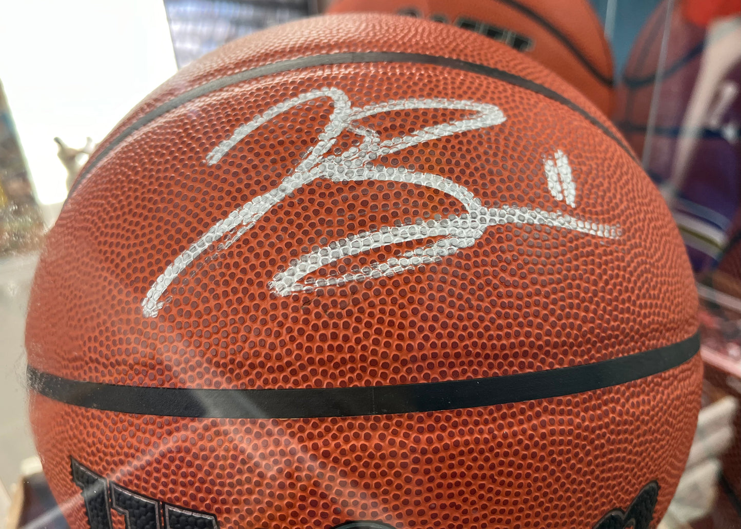 KNICKS JALEN BRUNSON AUTO SIGNED NBA BASKETBALL BY WILSON W/ FANATICS COA $375
