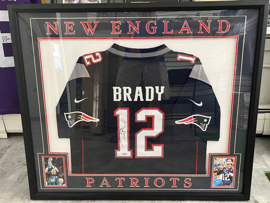 TOM BRADY FRAMED SIGNED AUTO AUTHENTIC NFL PATRIOTS JERSEY WITH FANATICS COA GORGEOUS! $2400